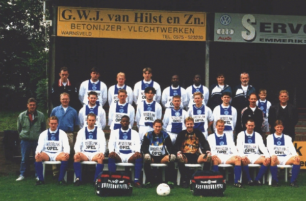 BE_QUICK_1_98-99.jpg (256941 bytes)